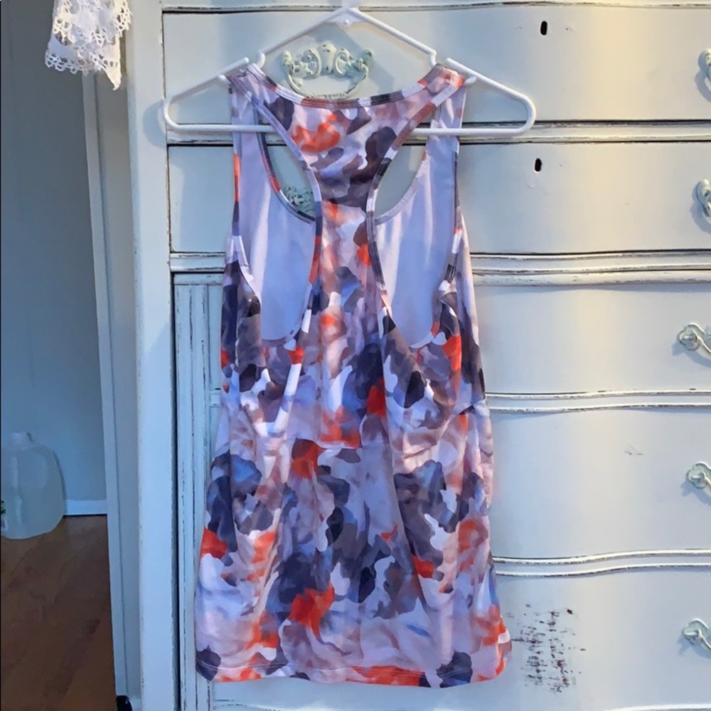 Fabletics Razorback tank top - Picture 2 of 3